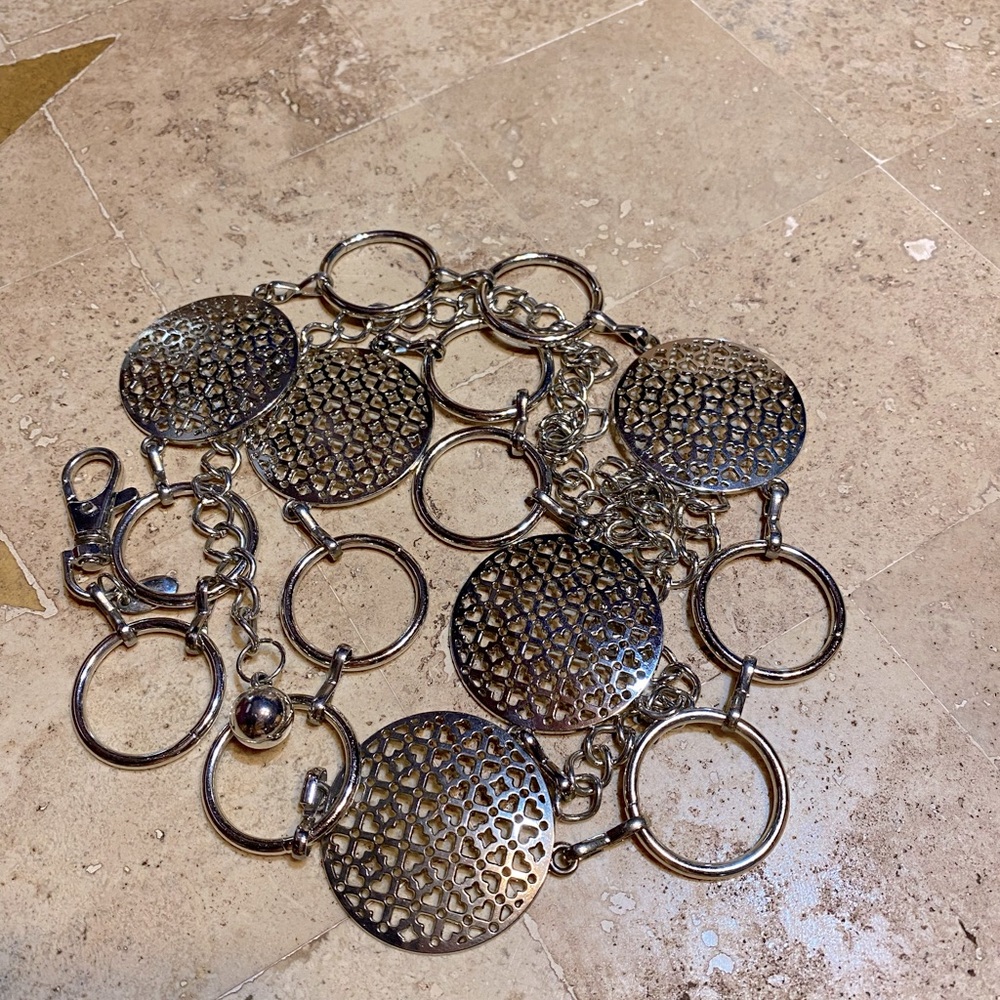 Silver tone chainlink belt